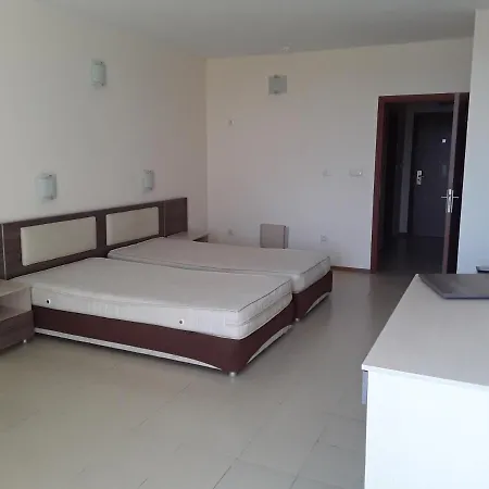 Private Studio In Esperanto Apartmán